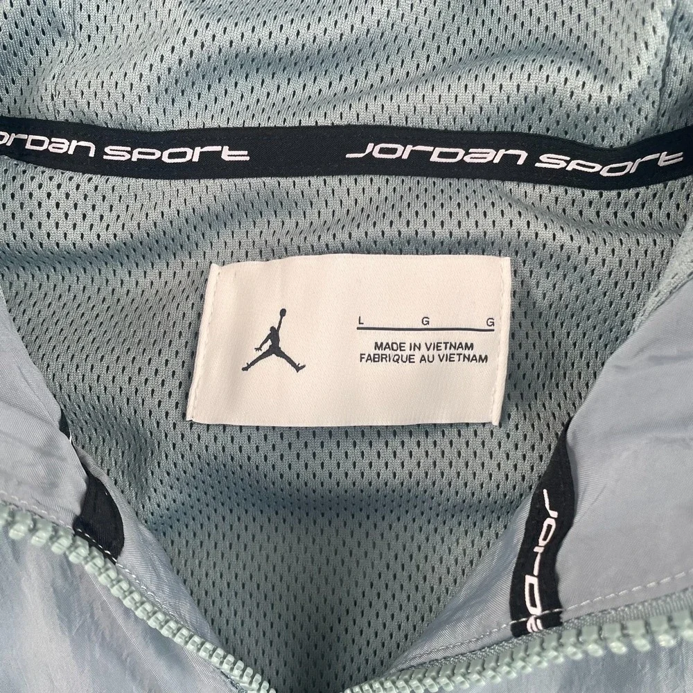 Nike Jordan Sport Classic‎ Hooded Windbreaker Jacket Men Large Aviator Grey NWT